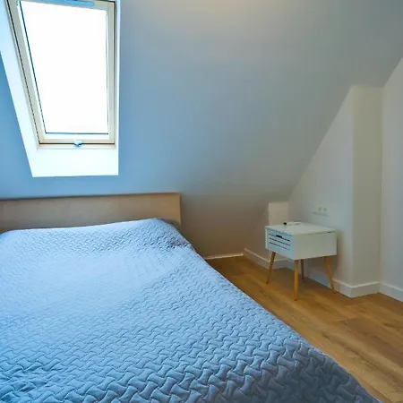 Cosy In The Center With Air Conditioneer!