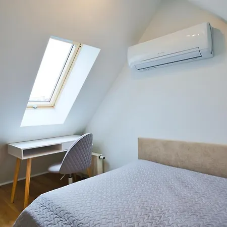 Cosy In The Center With Air Conditioneer! * Клайпеда