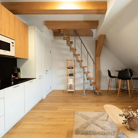 Cosy In The Center With Air Conditioneer! Appartamento
