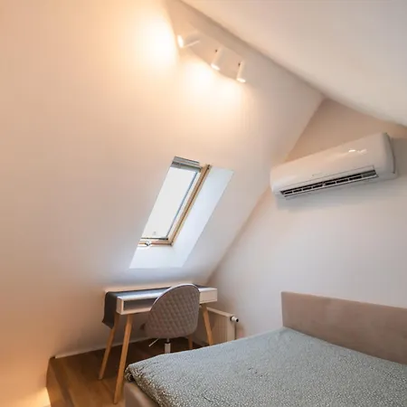 Cosy In The Center With Air Conditioneer! Appartamento *